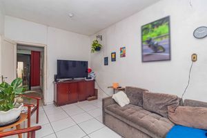 Image 3 - 929724