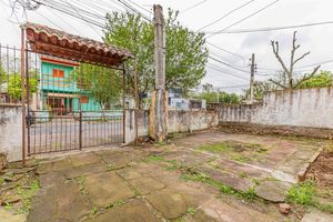 Image 37 - 929749
