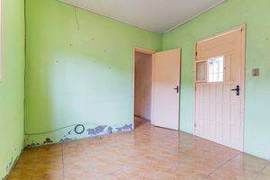Image 9 - 929749