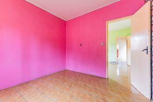 Image 13 - 929749