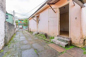 Image 24 - 929749