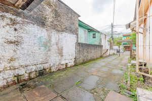 Image 27 - 929749