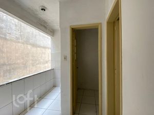 Image 30 - 929750
