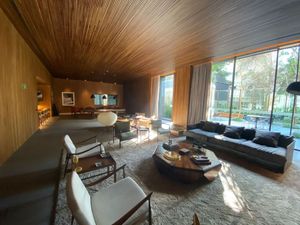 Image 6 - 929759