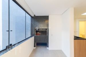 Image 5 - 929797