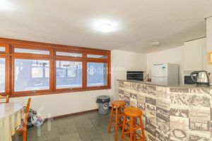 Image 32 - 929797