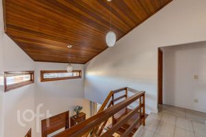 Image 46 - 929800