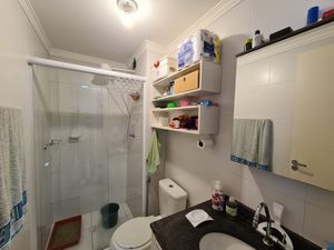 Image 13 - 929802
