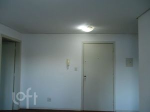 Image 8 - 929811