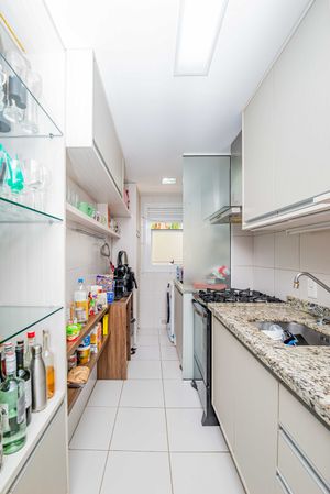 Image 31 - 929815