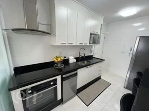 Image 4 - 929821