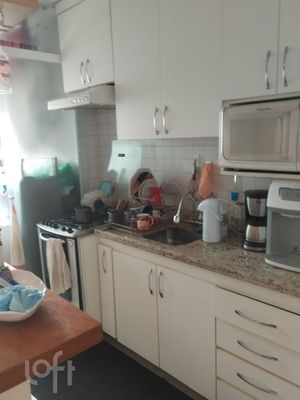 Image 4 - 929823