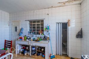 Image 22 - 929871