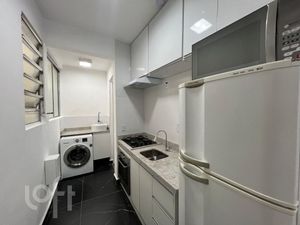Image 19 - 929876