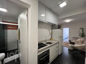 Image 6 - 929876