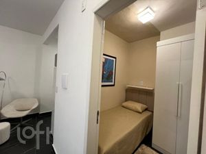 Image 14 - 929876