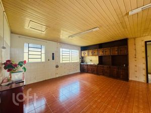 Image 6 - 929881