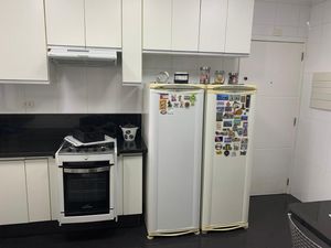 Image 11 - 929887