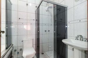 Image 19 - 929891