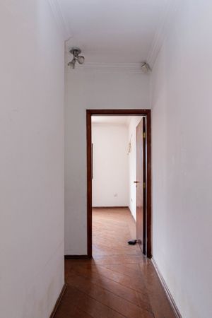 Image 21 - 929891