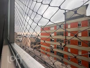 Image 5 - 929892