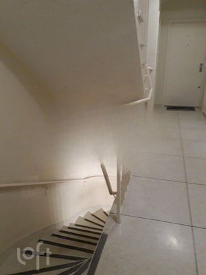 Image 23 - 929894