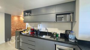 Image 9 - 929896