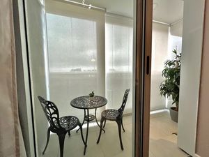 Image 19 - 929903
