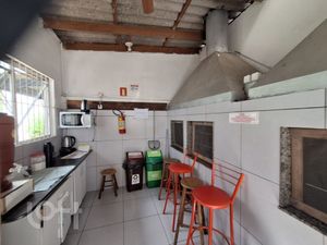 Image 14 - 929906