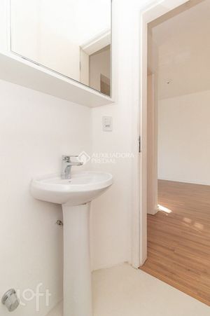Image 7 - 929913
