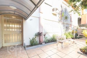Image 11 - 929913