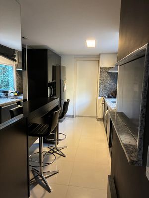Image 22 - 929926