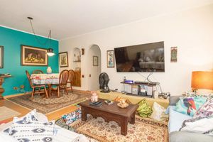 Image 1 - 929935