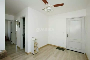 Image 7 - 929952