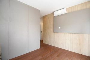 Image 33 - 929971