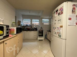 Image 3 - 929975