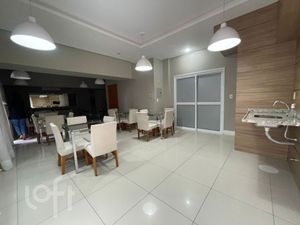 Image 19 - 929989
