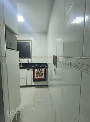 Image 7 - 929991