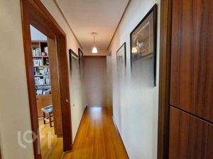 Image 38 - 929992