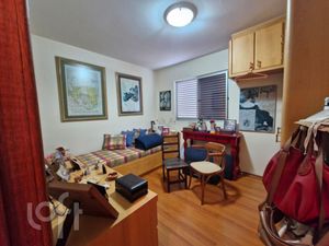 Image 33 - 929992