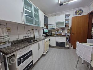 Image 5 - 929992