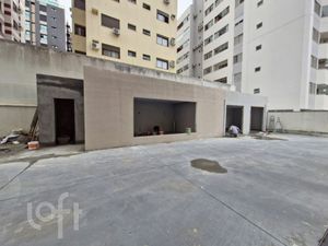 Image 42 - 929992