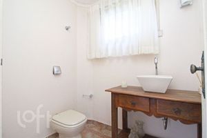 Image 37 - 930006