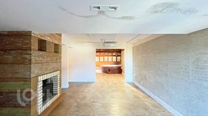 Image 4 - 930006