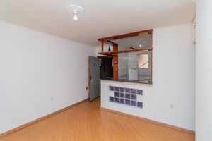 Image 3 - 930014