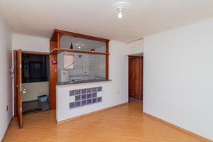Image 4 - 930014