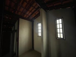 Image 19 - 930077