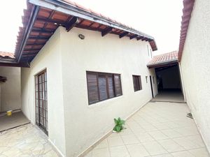 Image 24 - 930077