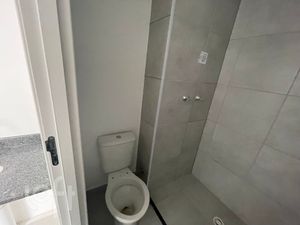 Image 19 - 930137