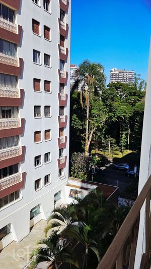 Image 35 - 930143